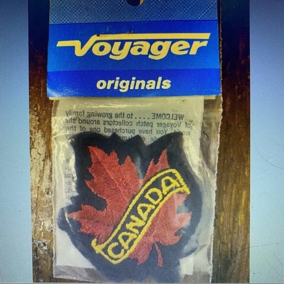 Vintage Patch Canada Red Marble Leaf Emblem Voyager Originals USA 1980 Sew‎ On - Picture 8 of 8